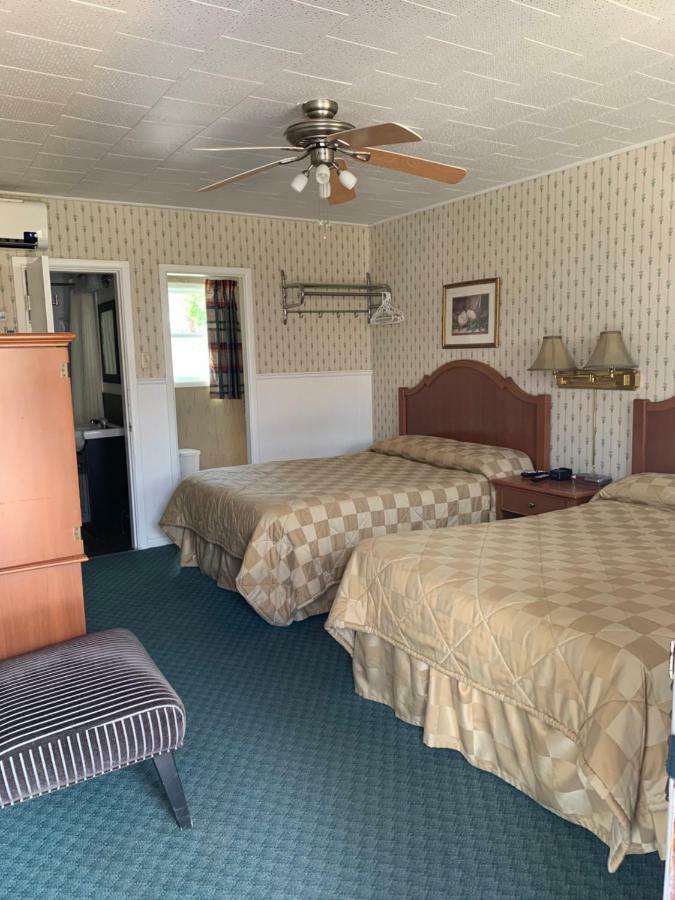 Lionstone Inn Motel & Cottages ピクトゥー エクステリア 写真